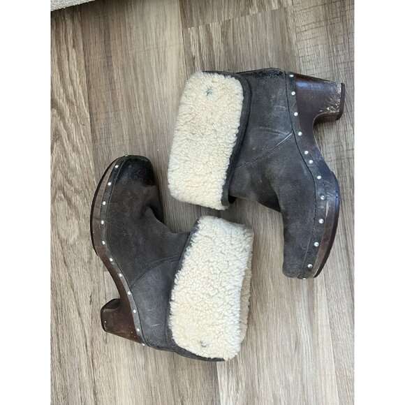 UGG Lynnea Shearling Studded boots Charcoal Grey, wooden heels SZ: 8 - Picture 3 of 8